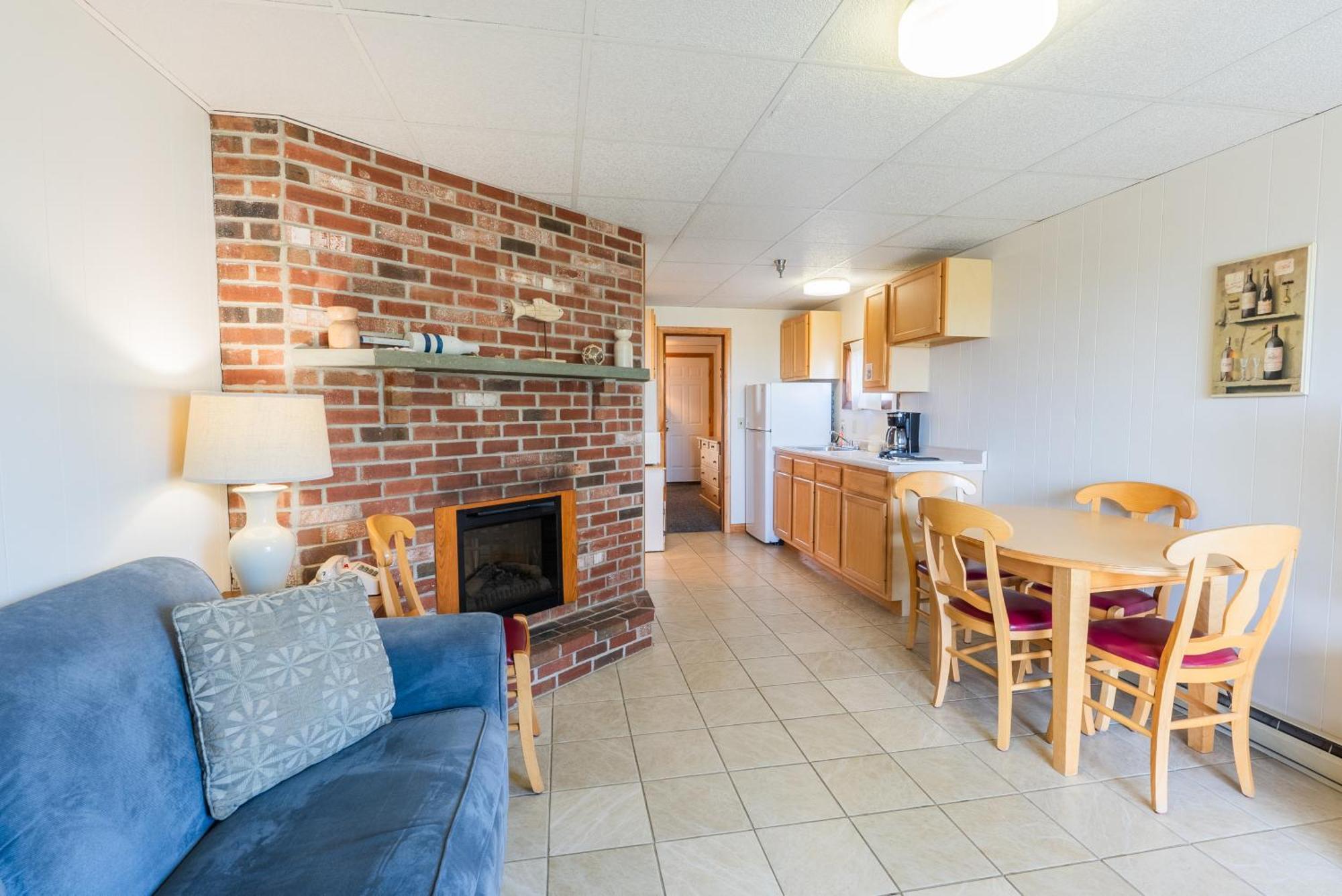 Kebek 3 Oceanside Motel โอลด์ออร์ชาร์ดบีช ภายนอก รูปภาพ